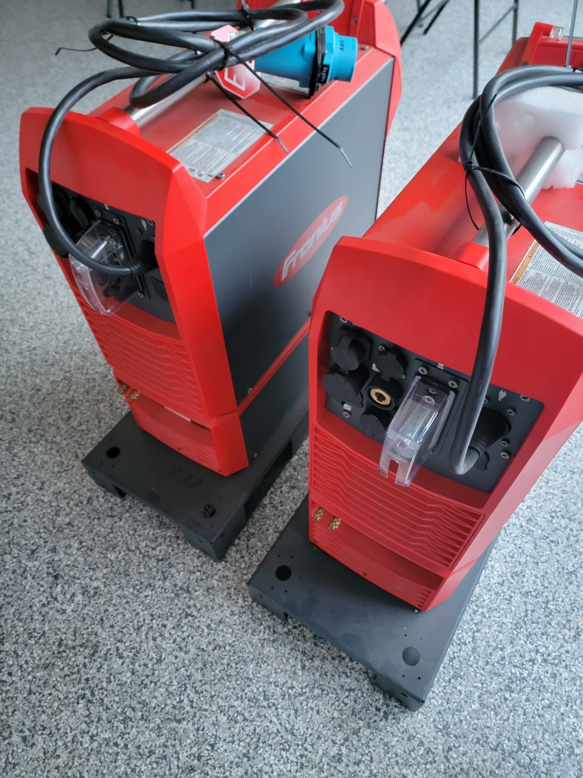 FRONIUS iWave TPS 400i Welder With Water Cooler and CMT