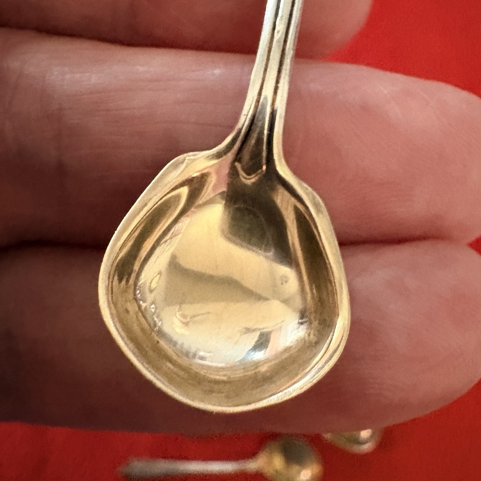 Vintage Sterling Silver Salt Spoon Set Of 8 Classic Design Gold Washed Bowl. mon