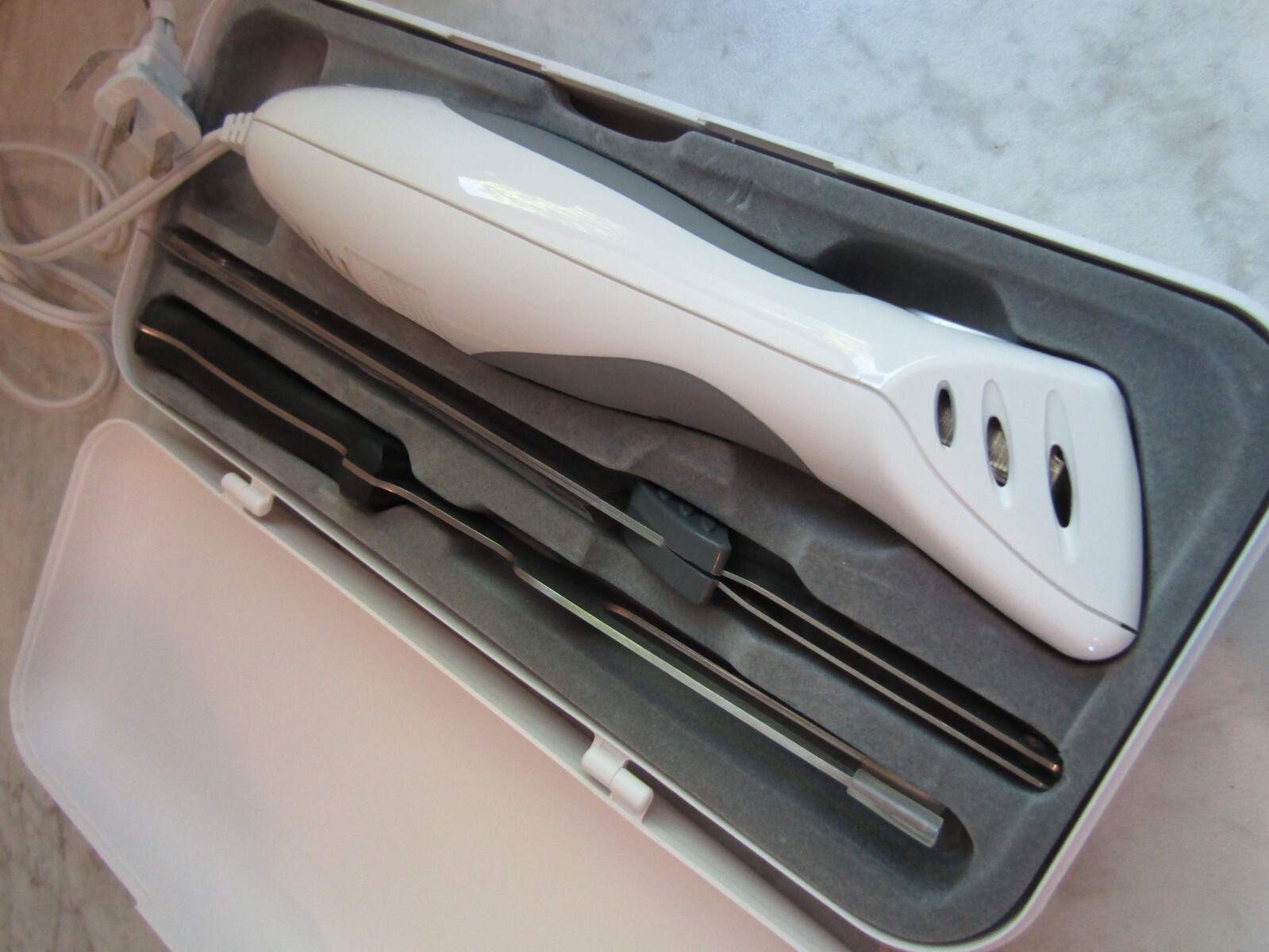 Oster White Electric Carving Knife Model 2803 With Storage Case Tested Working