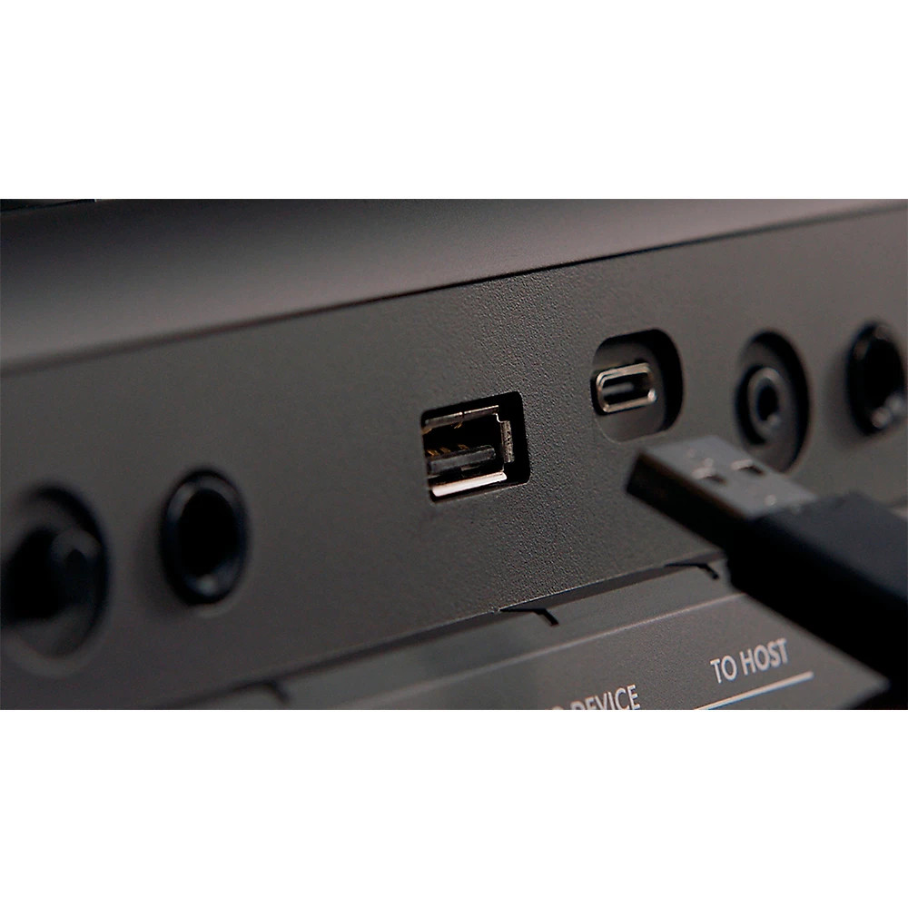 Yamaha PSR-E483 61-Key Portable Keyboard