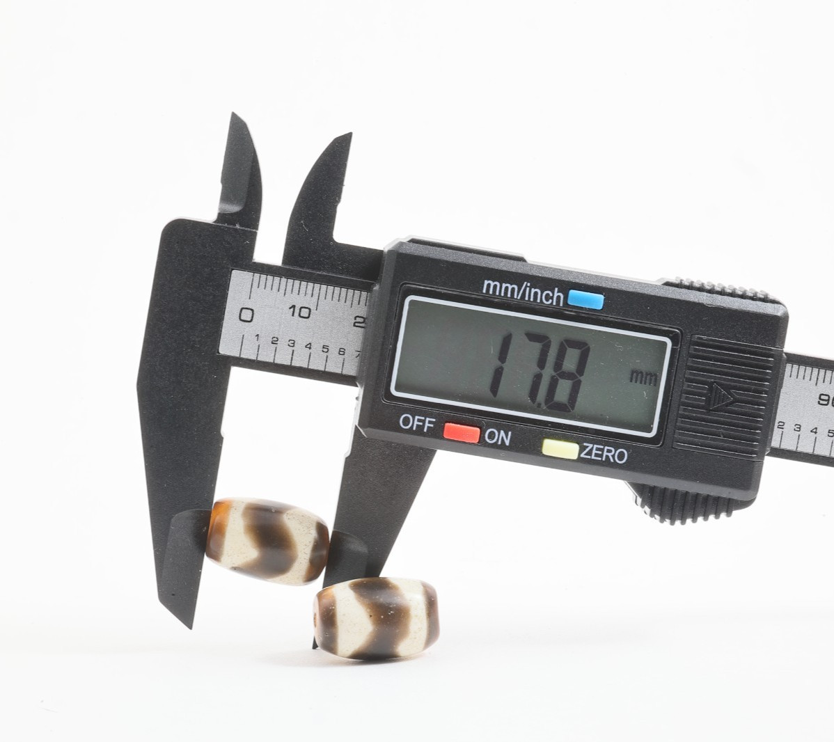 Late Qing Tibetan Glass Beads Pair – Tiger Tooth Dzi (Huya Tianzhu) Style (Z)