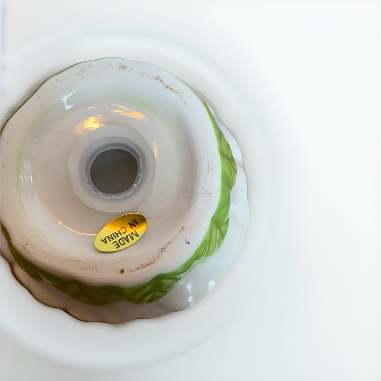 Bee And Daisy Salt And Pepper Shakers