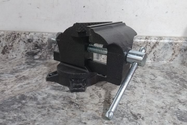 Bessey BV-HW45 4 In Max Jaw Opening Standard Duty Light Duty Bench Vise