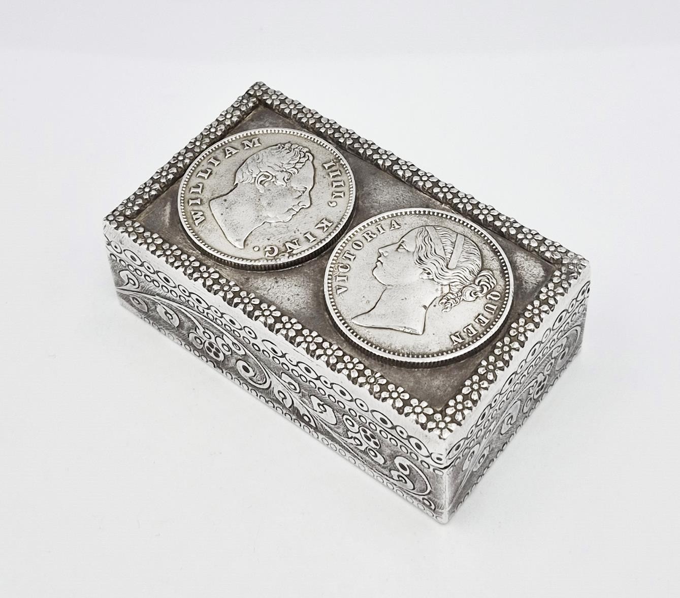 FINE EAST INDIA COMPANY SOLID SILVER WILLIAM IV & VICTORIA RUPEE SNUFF BOX c1840