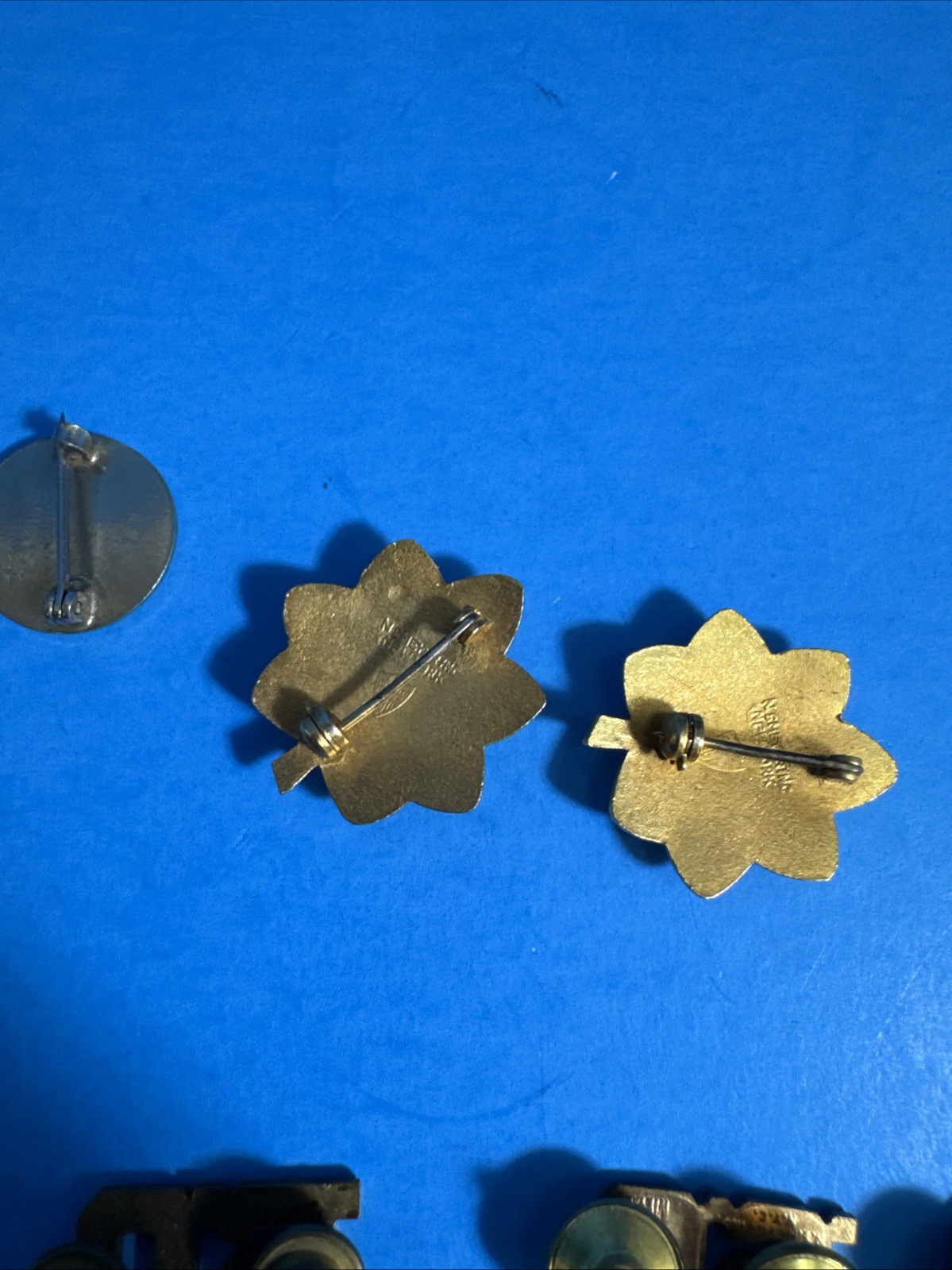 Military WW2 Pins And Bars Lot US Military Pins (T6)