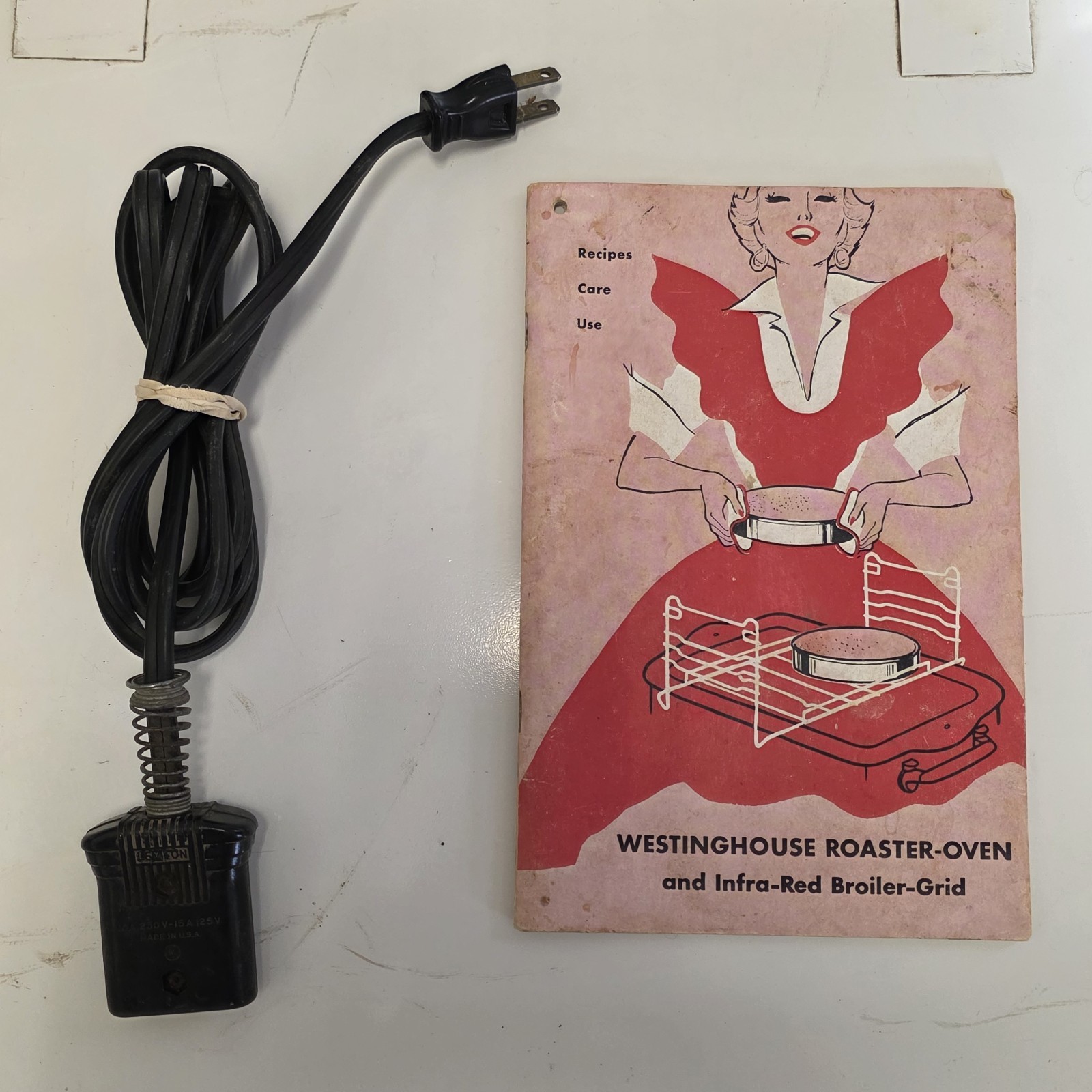 Vintage 1950s Westinghouse Electric Roaster Oven w/ Cabinet & Accessories