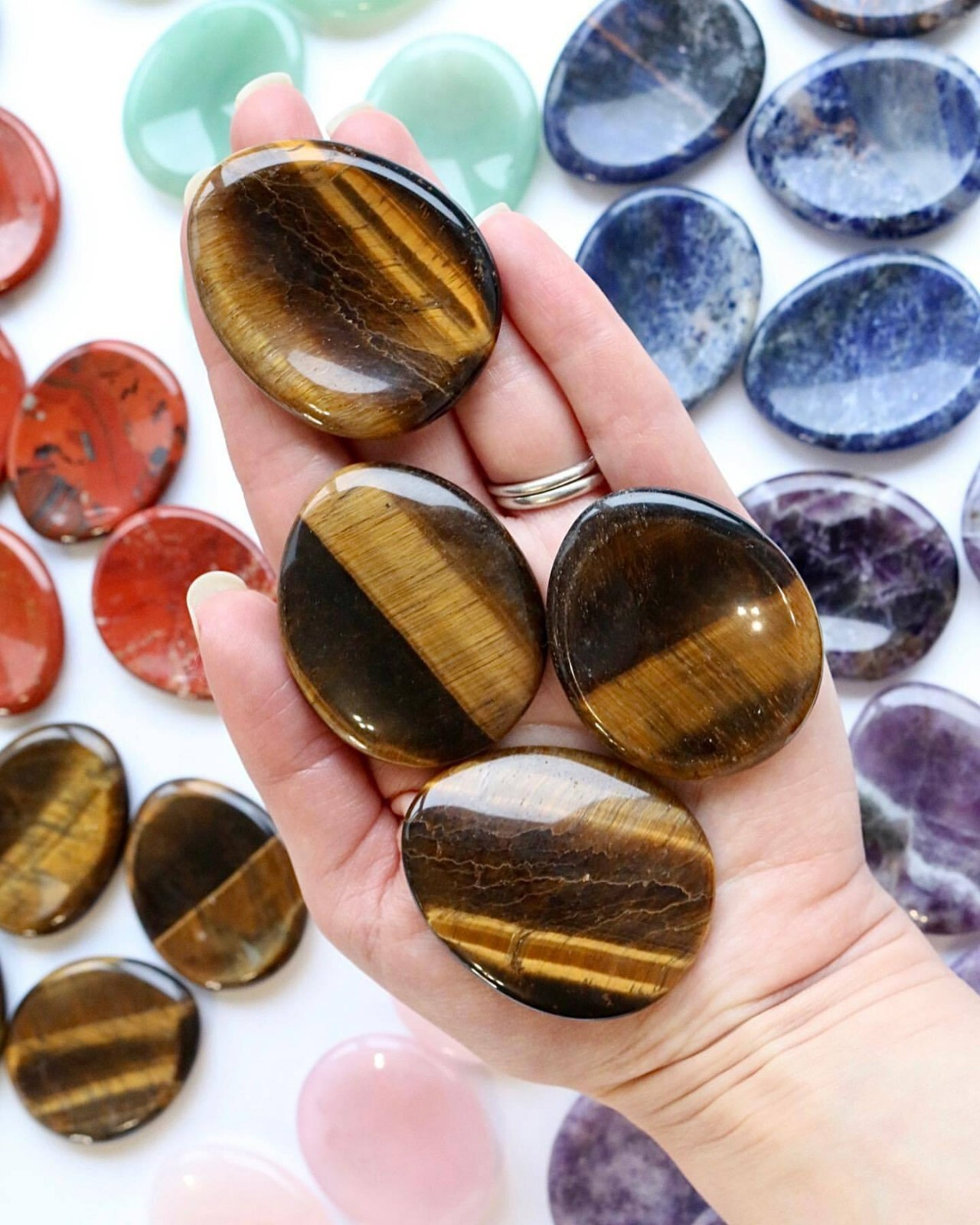 Tiger's Eye Natural Worry Stone, Anti-Anxiety Palm Stone Healing Wellness Gift