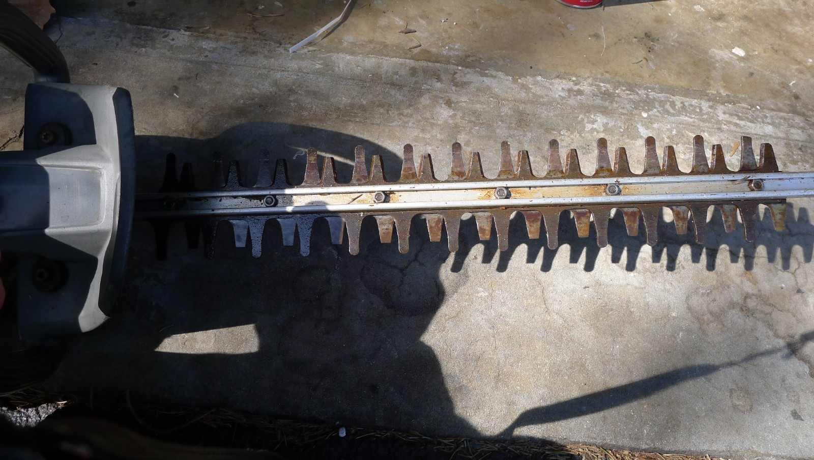 HUSQVARNA 122HD45 HEDGE TRIMMER