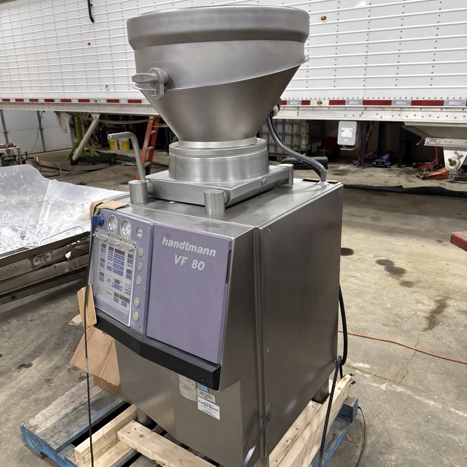 Handtmann VF80 Vacuum Filler