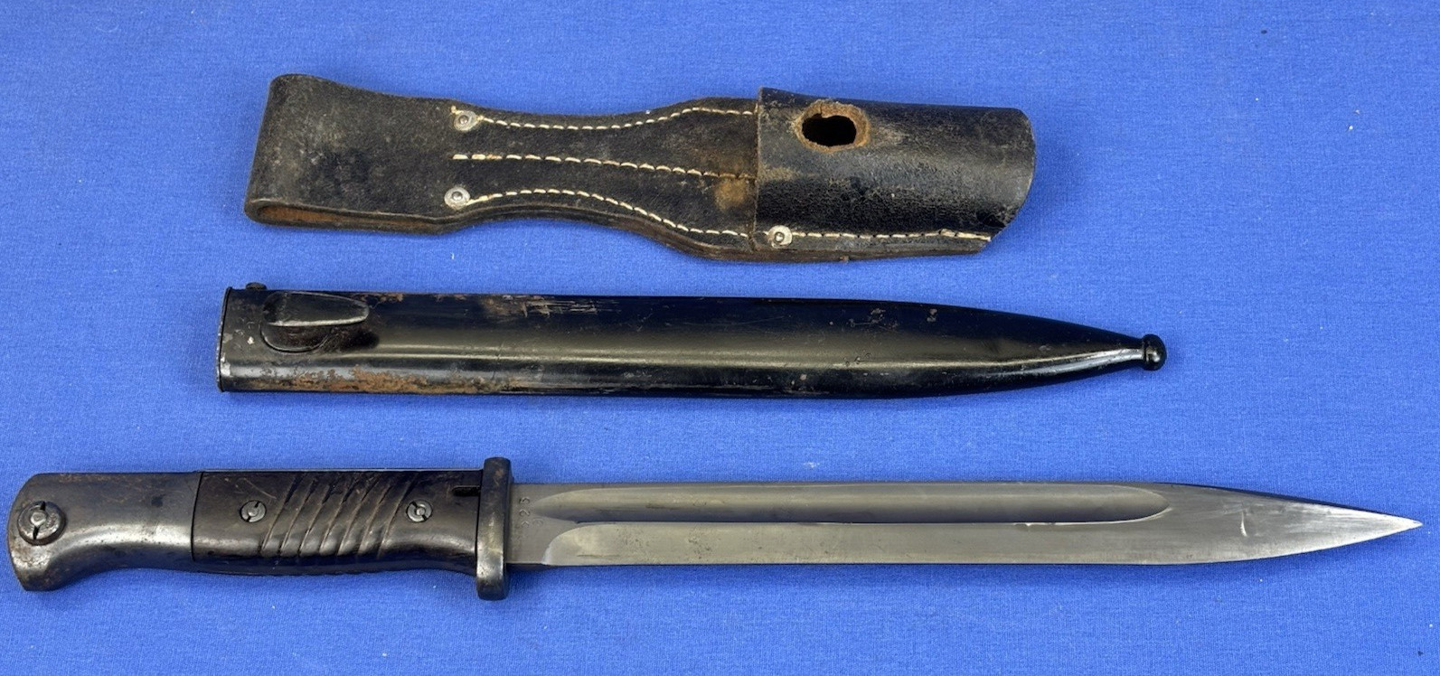 Vintage 1940 German WWII E. Pack & Sohn Bayonet & Scabbard Matching Number Frog