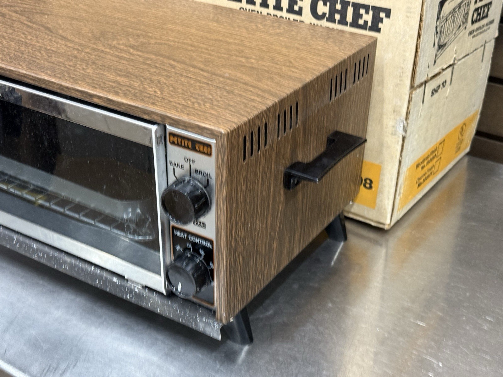 Vintage Black Angus Petite Chef Toaster Oven Broiler Warmer Woodgrain Finish