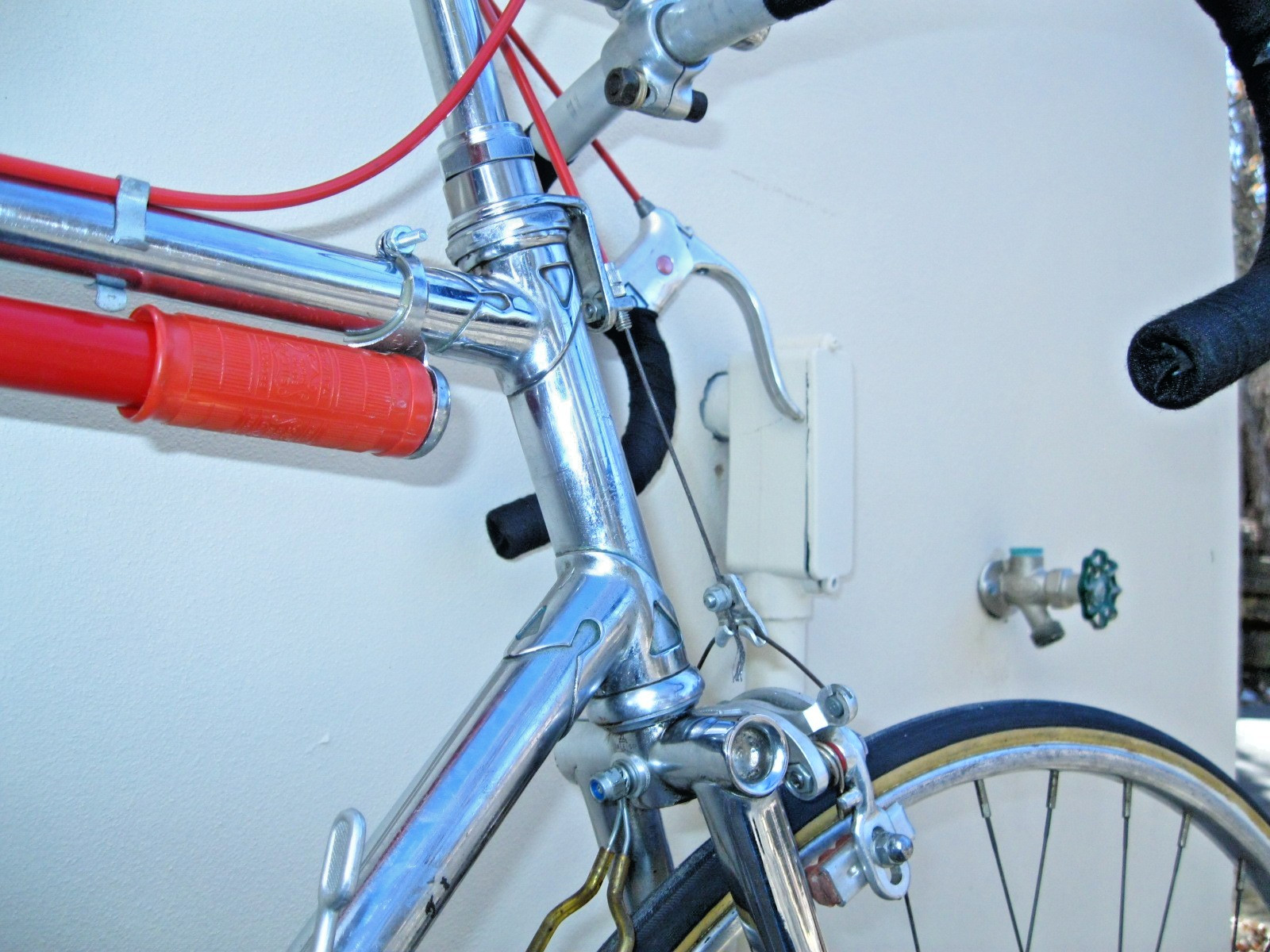 Rare Vintage 1960/Tack ,Road Race bicycle Uncommon parts, Display or ride. 54/55