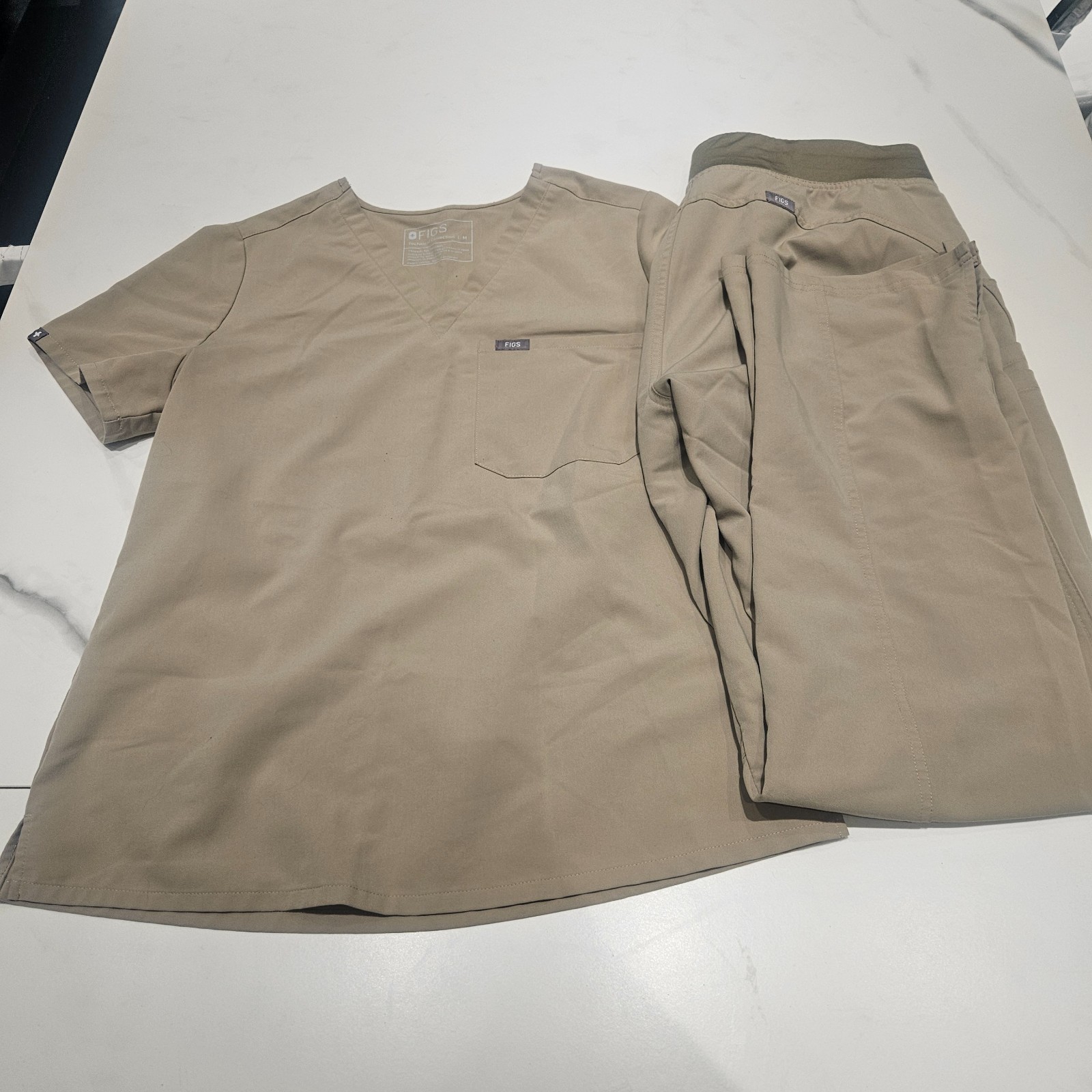 4 sets of Figs Women Catarina Scrubs size medium Lot