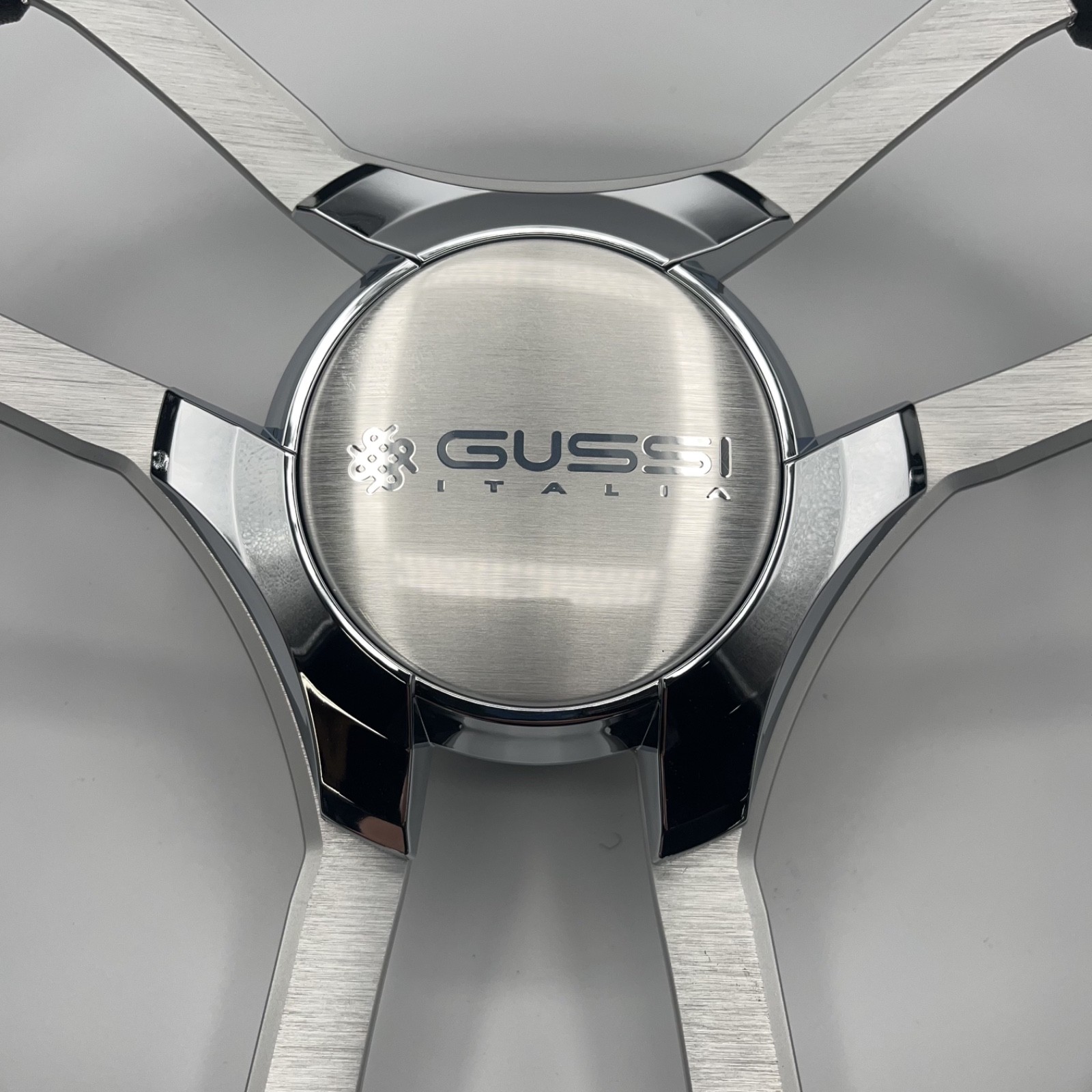 Malera Boat Steering Wheel Brushed Alum Spoke | Gussi Italia Center Cap