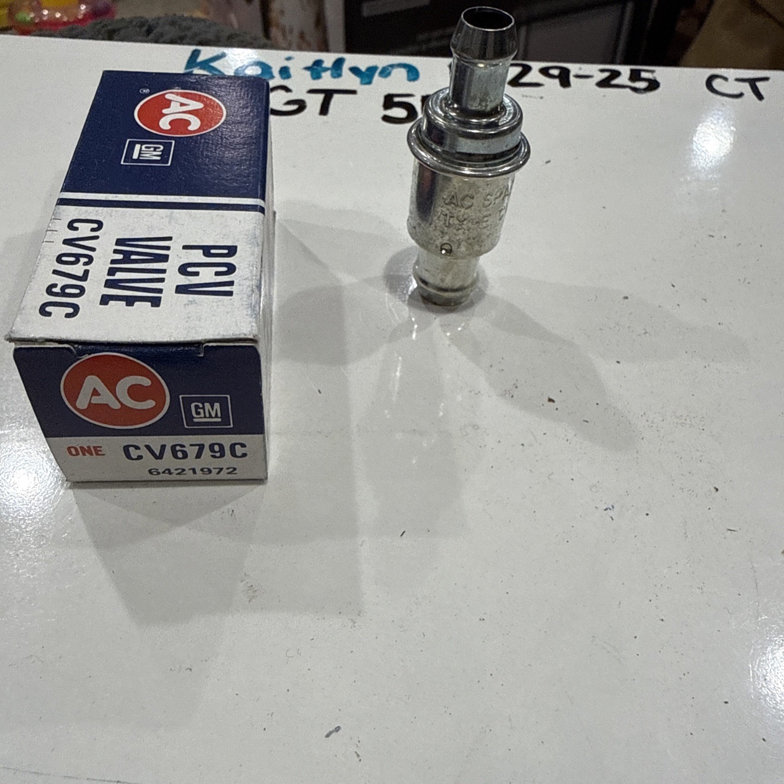 (1) Acdelco Ac CV679C PCV Valve Brand New Genuine , GM # 6421972, NOS