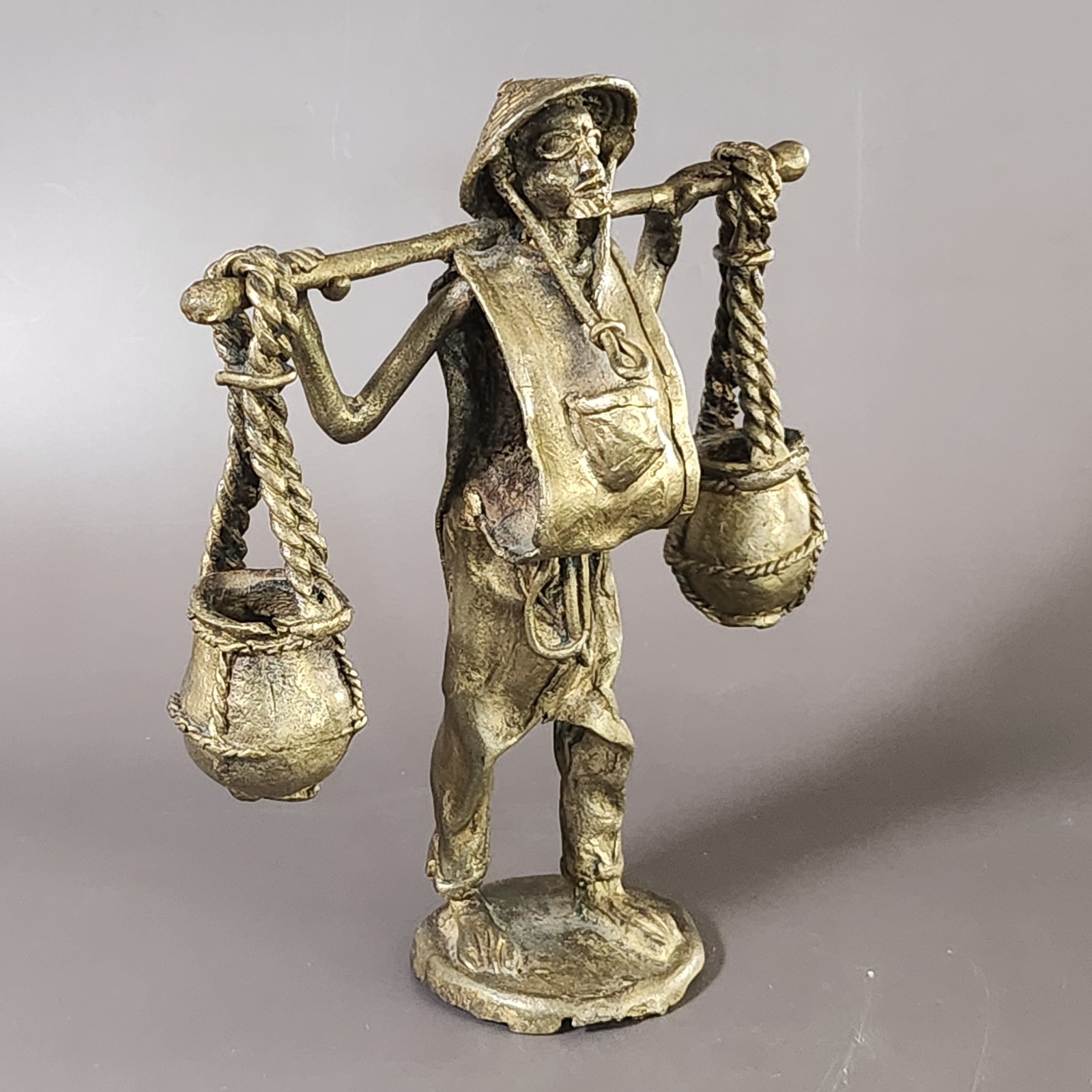 Vintage African Bronze Farmer Figurine – Lost Wax Cast Sculpture Tribal Art