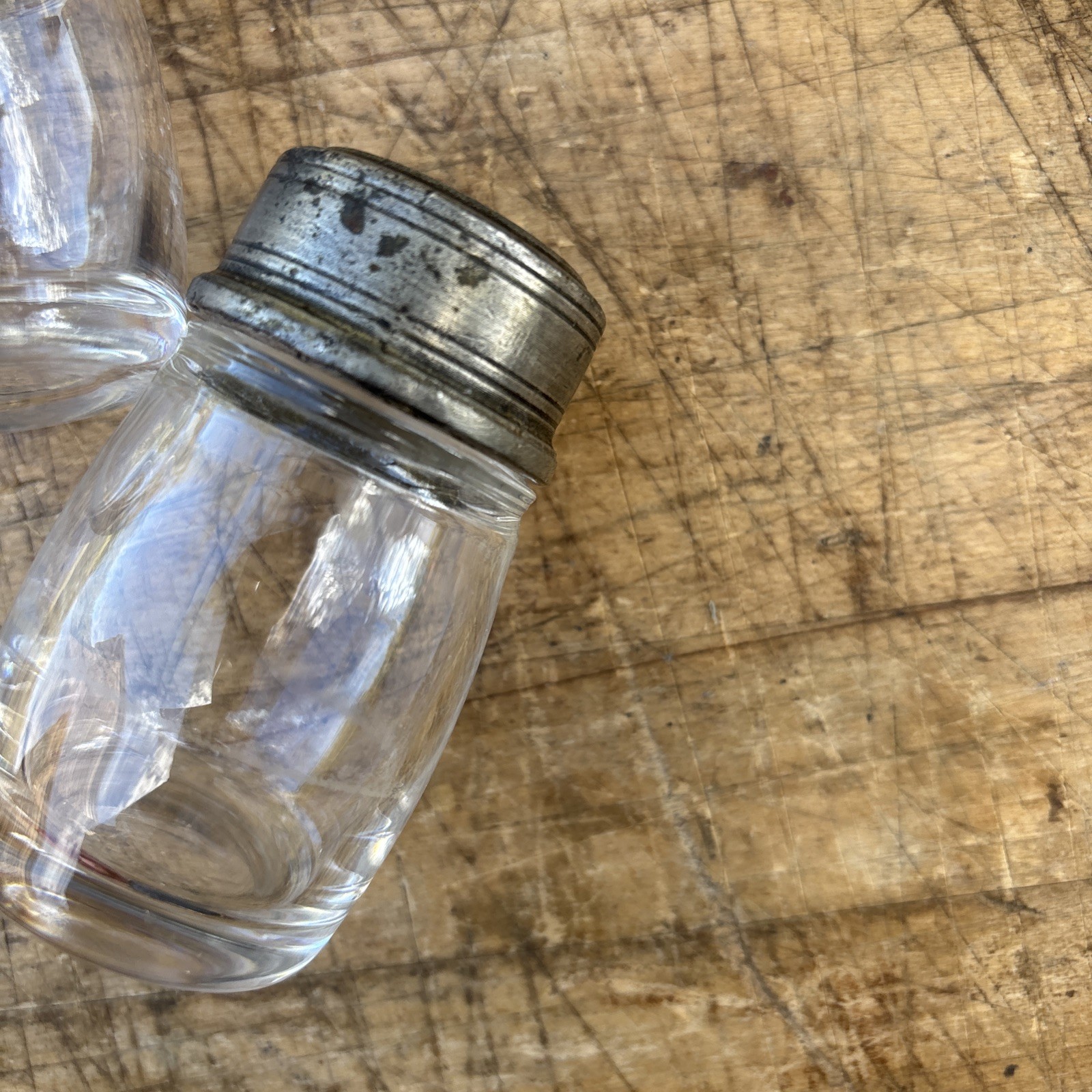 Antique Arte Italica Tavola SM Salt and Pepper with caddy Glass & 95% Pewter