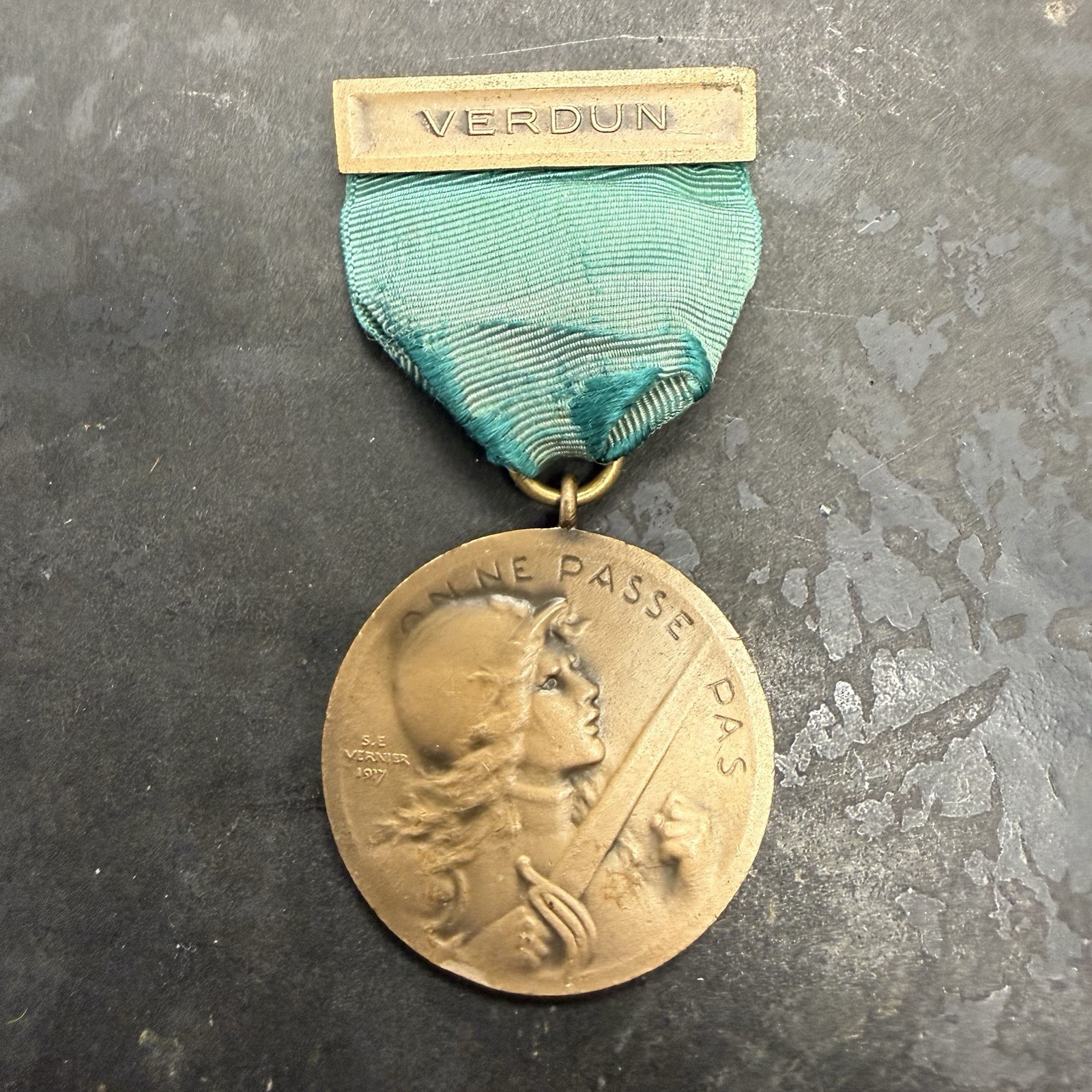 Original WW1 French Verdun Medal Vernier Model Bronze Oversized W Clasp