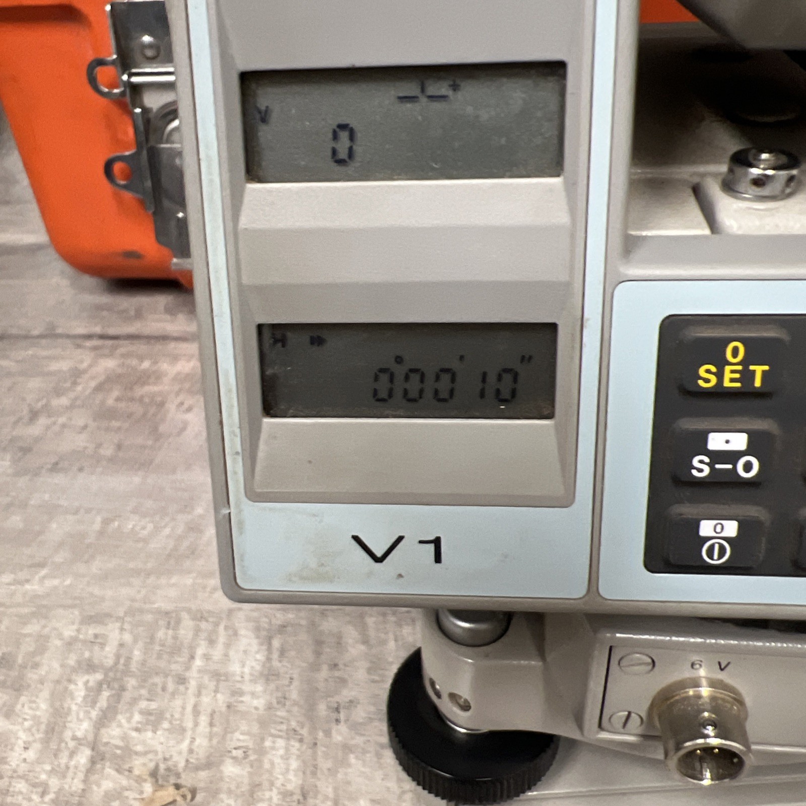 SOKKISHA LIETZ SET 4A SURVEY EQUIPMENT TOTAL STATION W/ BATTERIES AND CHARGER