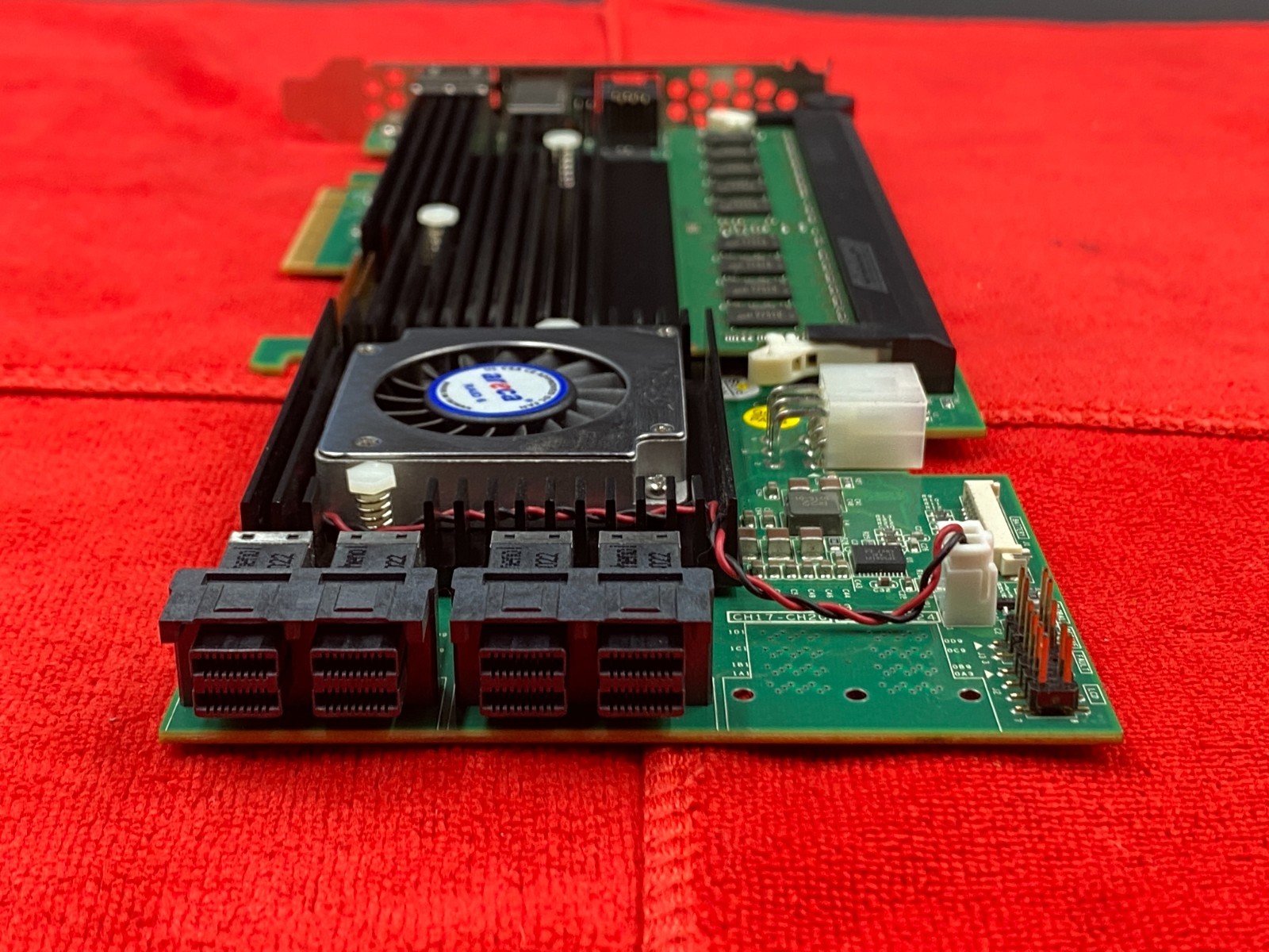 ARECA ARC-1883IX-16 SAS 12GB/S RAID CONTROLLER PCIE 3.0 X 8 LANES + 8GB CACHE