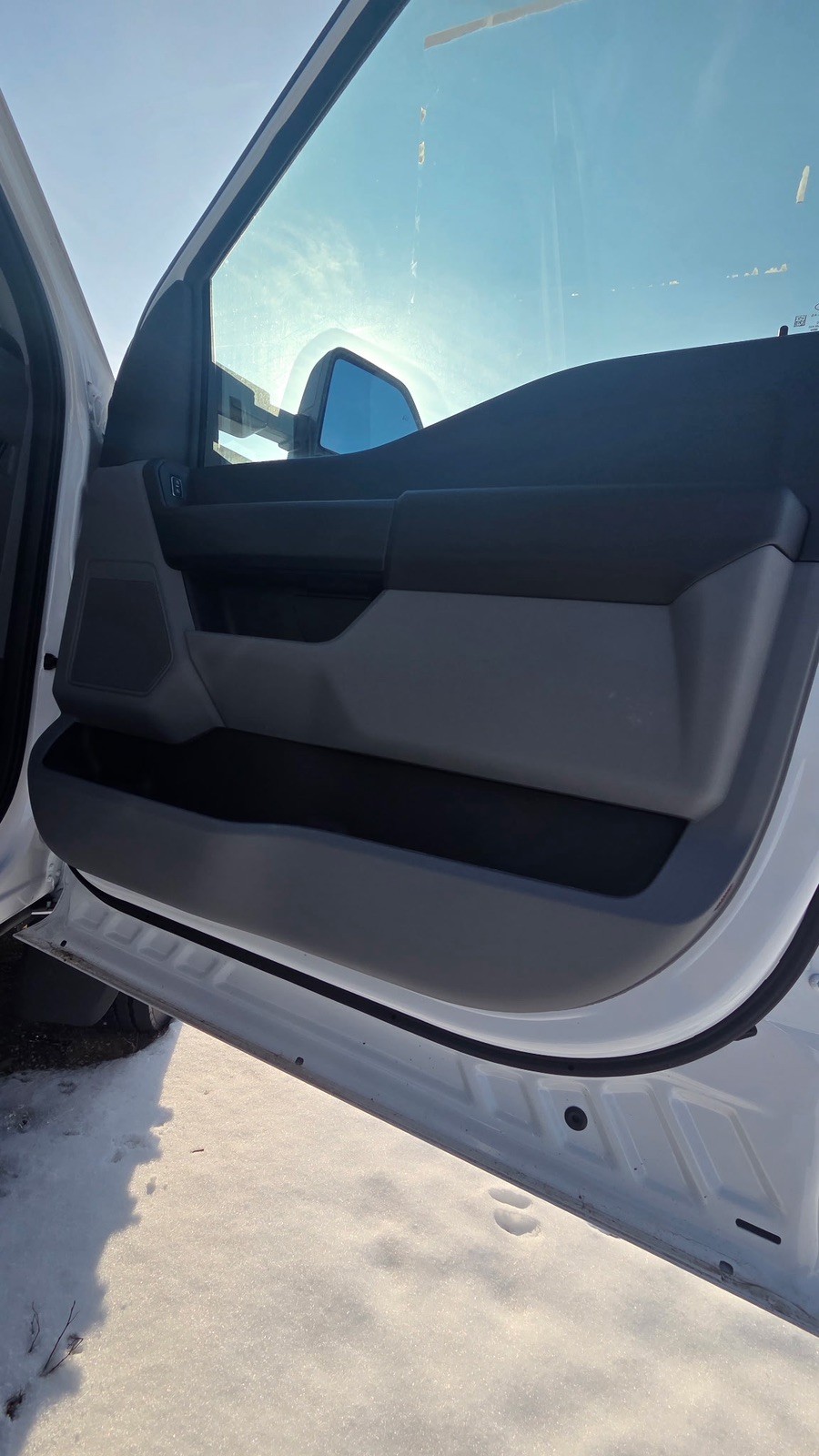 2023-2025 Ford F250 F350 F450 F550 Front Right Passenger Door Assembly RH OEM