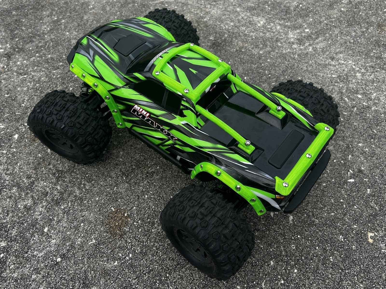 Mini Maxx Body Skid Kit