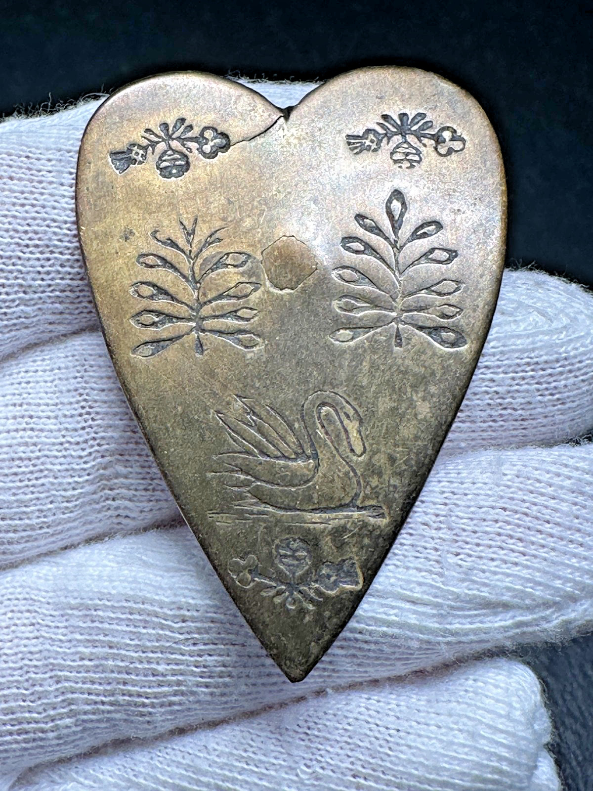 ANTIQUE 2" METAL HEART CLAVOS DECORATIVE NAIL - SWAN ROSE SHAMROCK THISTLE H367