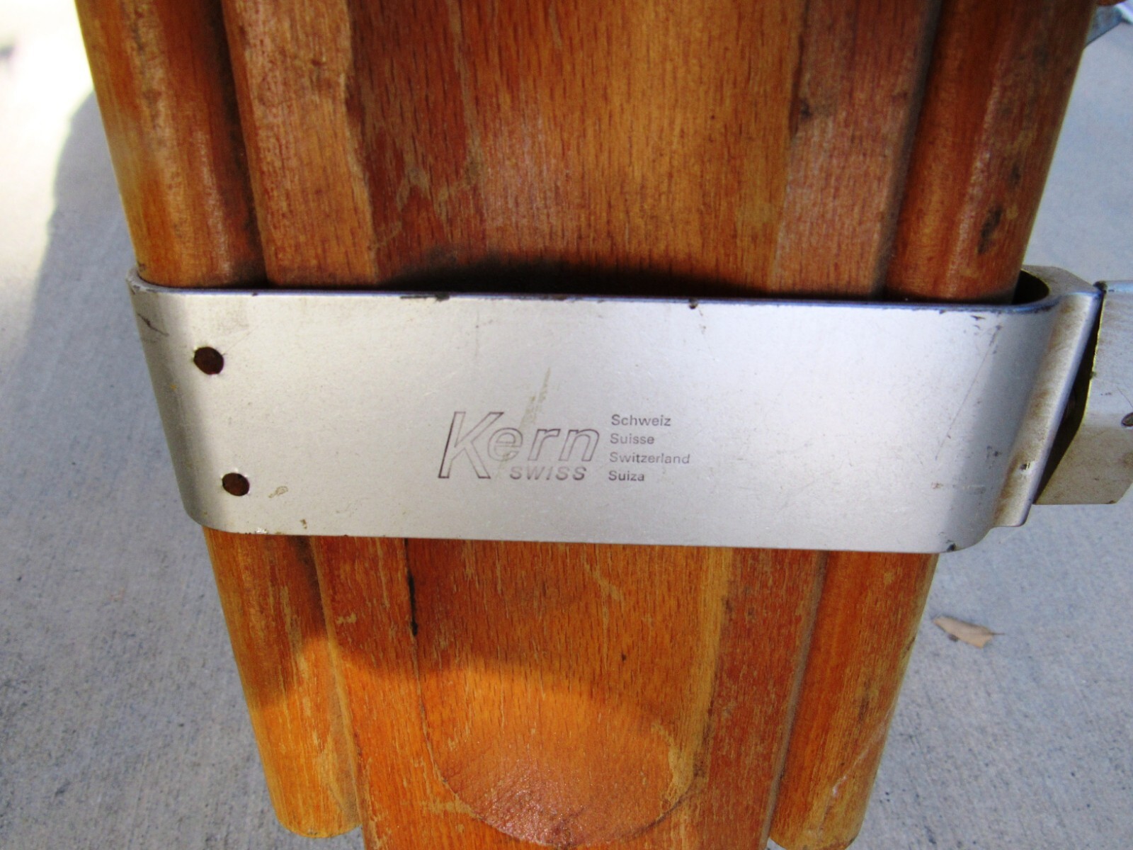 KERN SWISS MADE TRIPOD