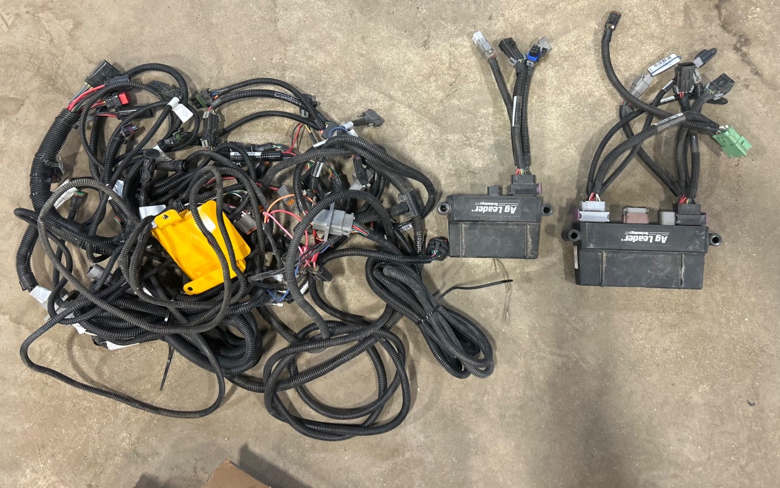 Ag Leader WSM LIQUID RATE Control + AUXILIARY INPUT Bridge