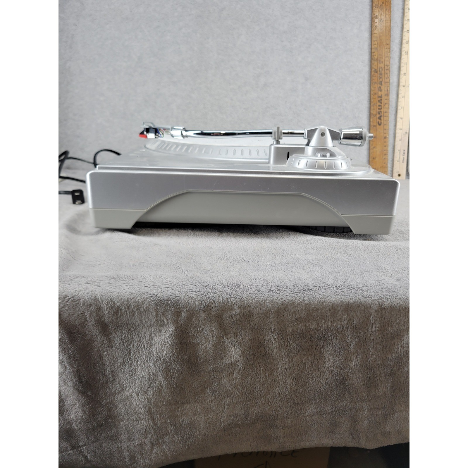 ION iTTUSB Silver USB Turntable Record Player 33 45 RPM Works No Top