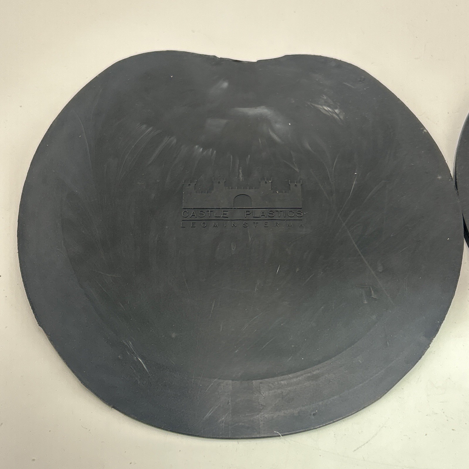 NEW Pair of Castle Plastics Size 2 Black Hard Rubber Horse Hoof Shoe Flat Pads