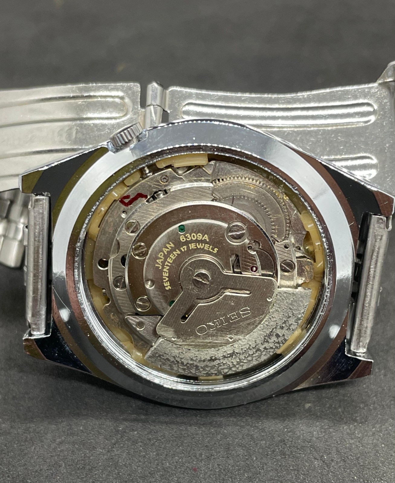 Vintage Refurbished Seiko 5 Automatic Day/Date Japan Men's Wrist Watch