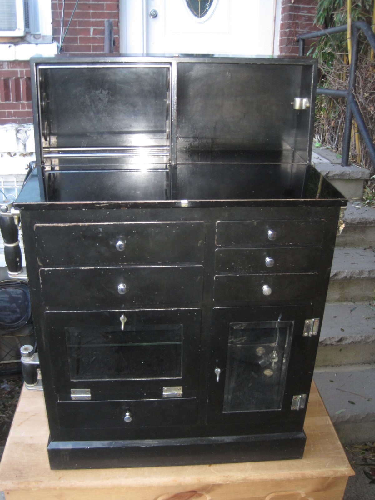 Antique Medical Podiatry Dental Metal Glass Cabinet w/ Bottles Electric Bosworth