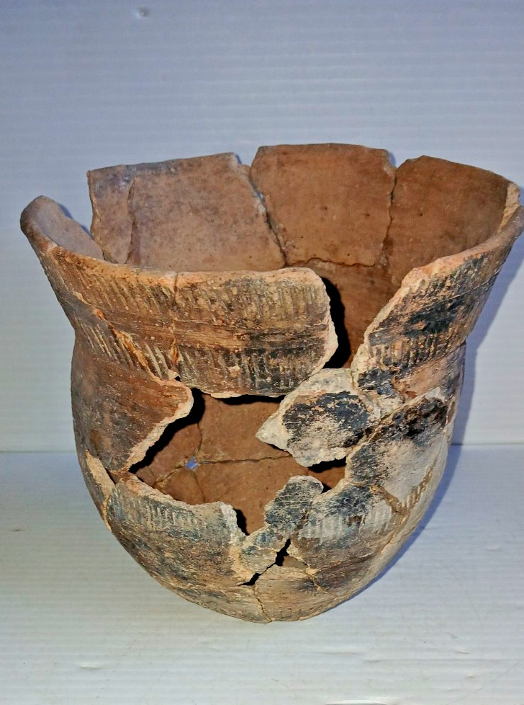 Pre-Columbian Native American Indian Mississippian Partial Pottery Jar Artifact