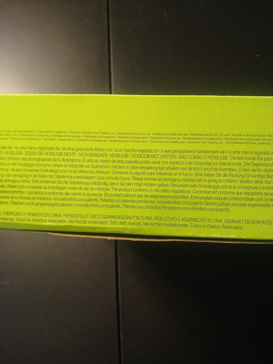 New Sealed Hex Bug Nano V2 Black Hole 58 Pcs Gravity Defying Robotic Creatures