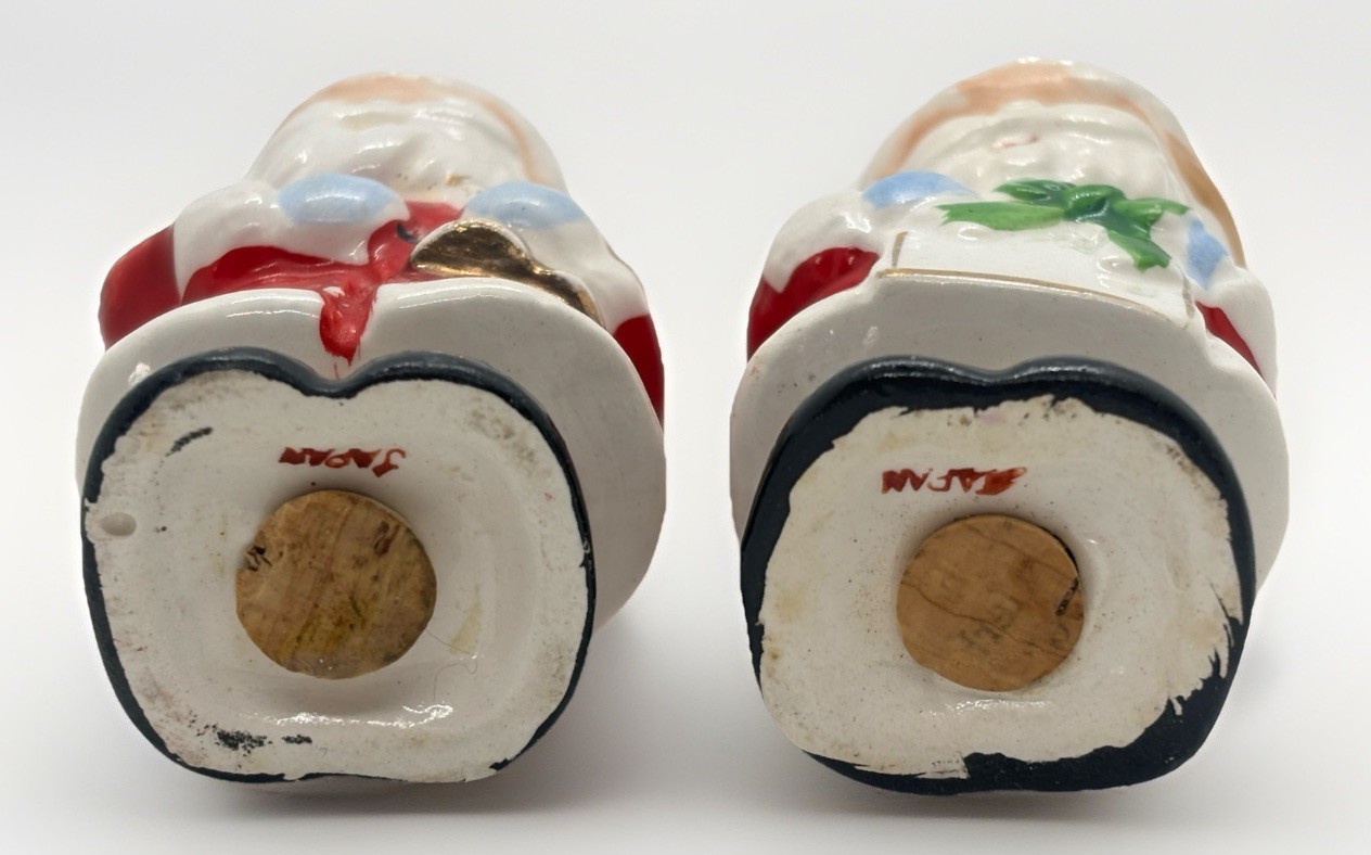 Vtg Santa Claus Salt & Pepper Shakers w Cork Stoppers 50's Christmas Japan 3.25”