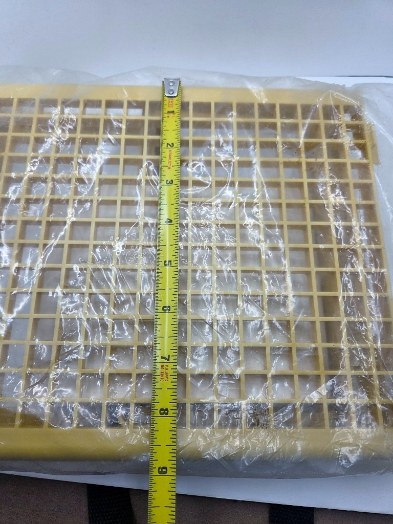 Vintage 1977 Rubbermaid modular shelf 2306 Part Plan Yellow / tan