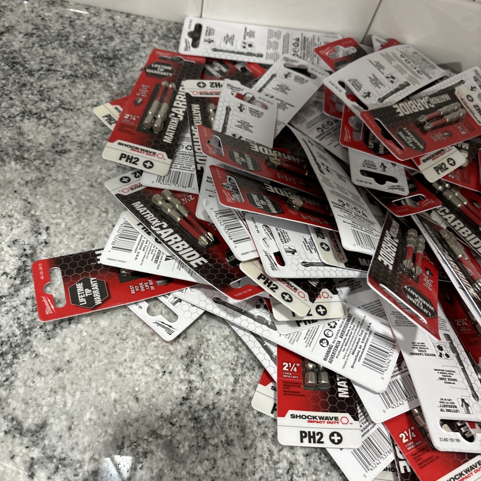 82 PACKS OF 2 - MILWAUKEE 2.25” MATRIX CARBIDE IMPACT PH2 SCREW BITS~48-32-3912