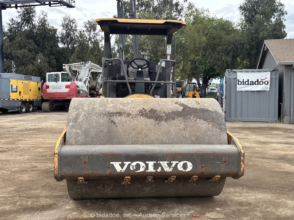 2016 Volvo SD115B 84" Smooth Drum Vibratory Ride On Roller Compactor bidadoo