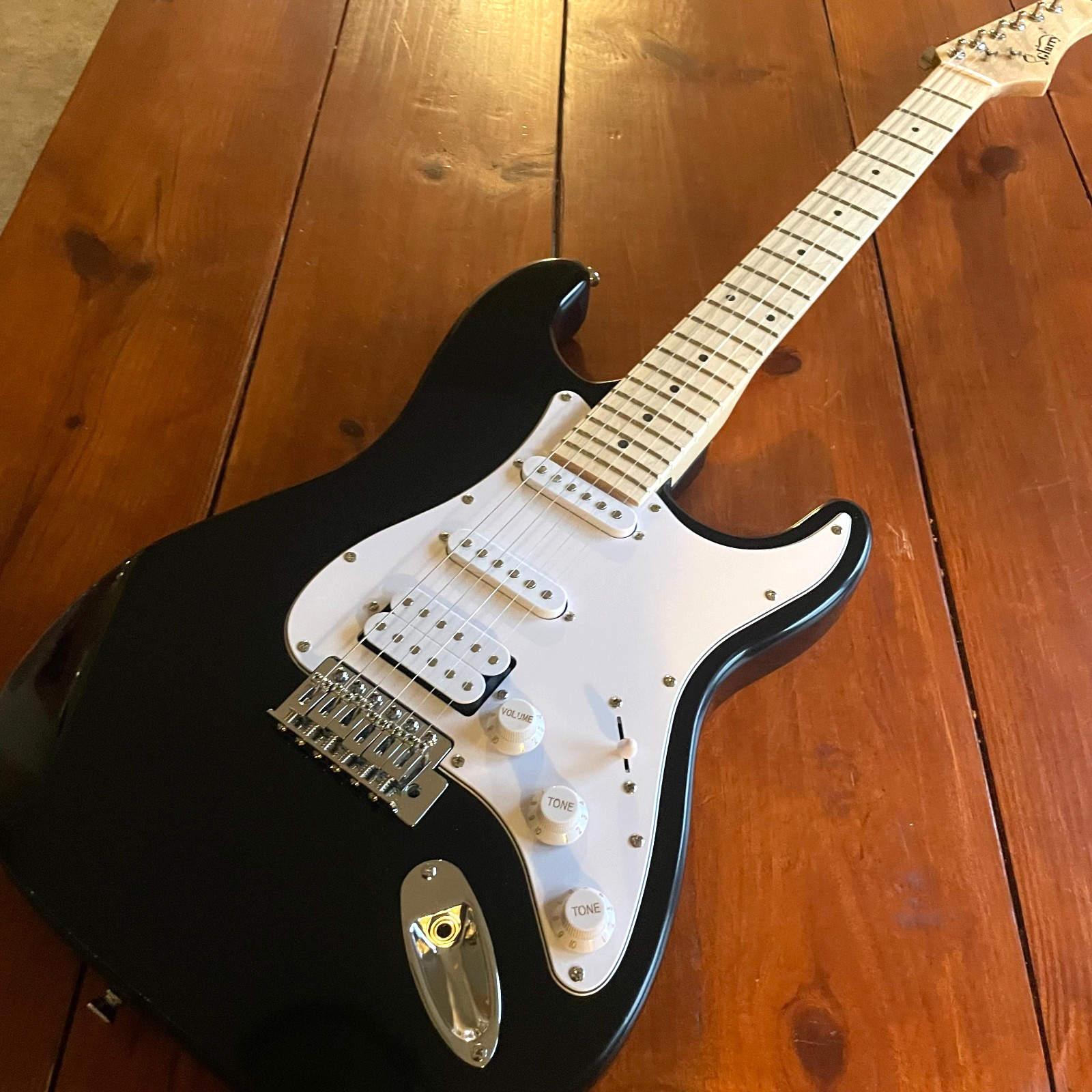 Full-Size Black Electric Guitar Starter Package with 20-Watt Amp, HSS Pickups