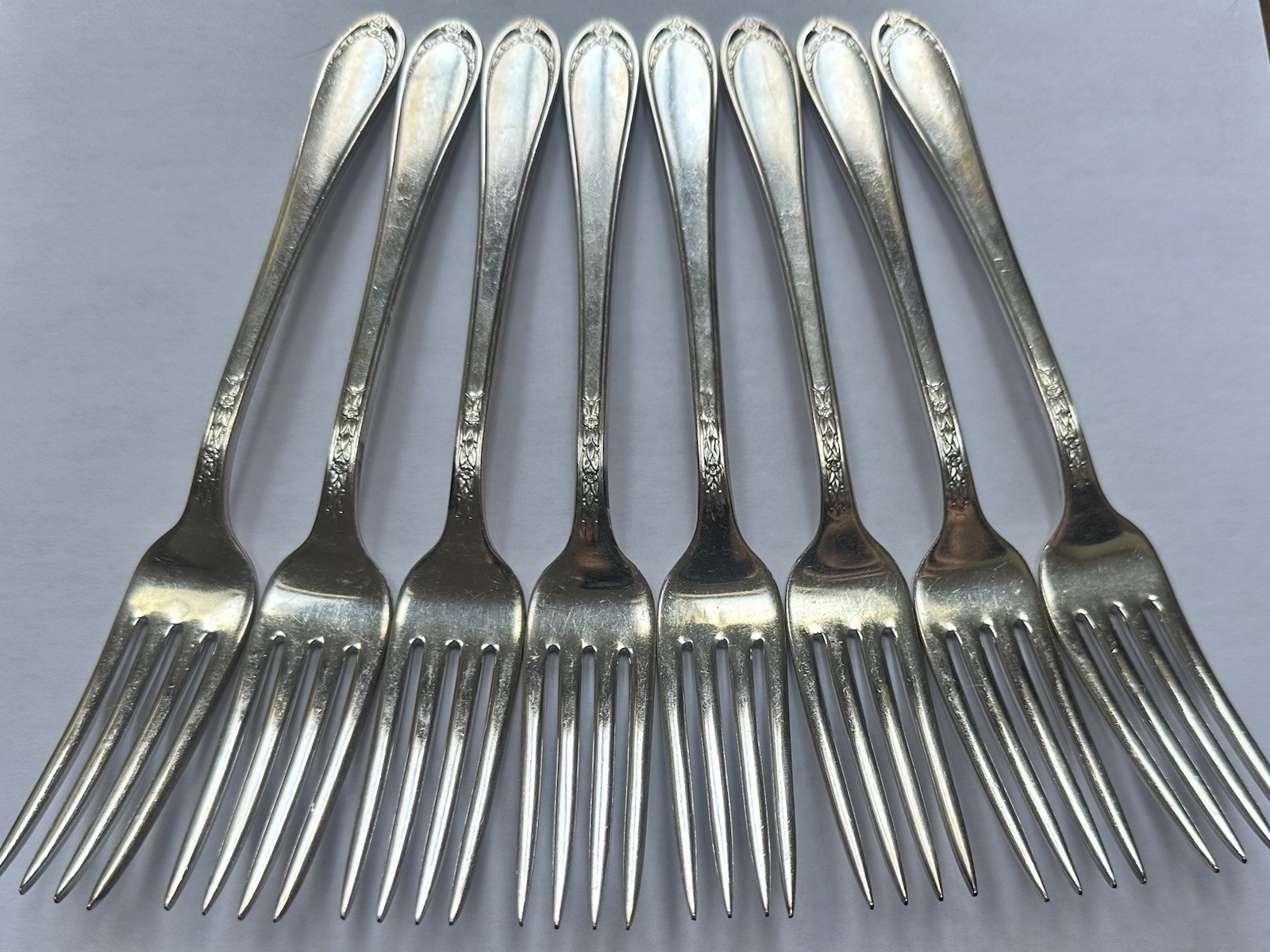 1847 Roger Bros Silverplate IS- Dinner Fork (Set of 8) Lovelace Pattern 1936