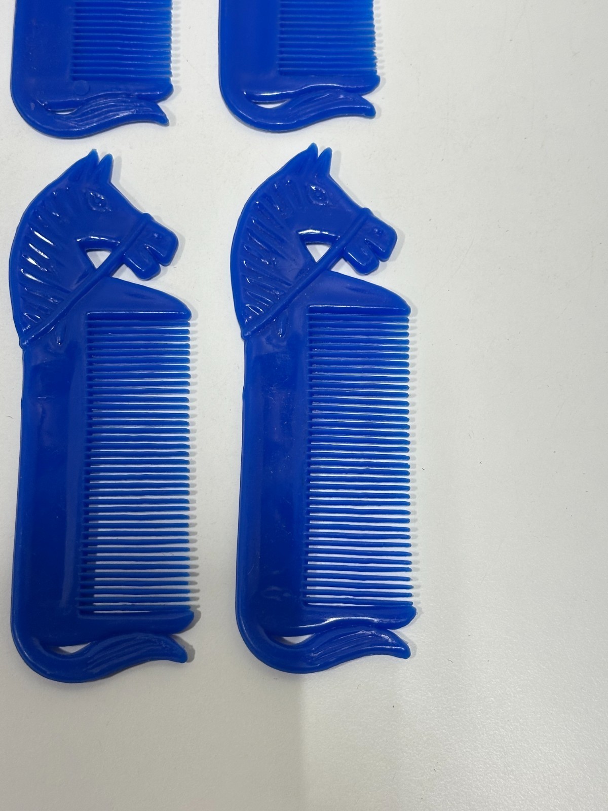 6 Horse and pony mane plastic blue Comb Set Mane And Tail Equine horse head grip