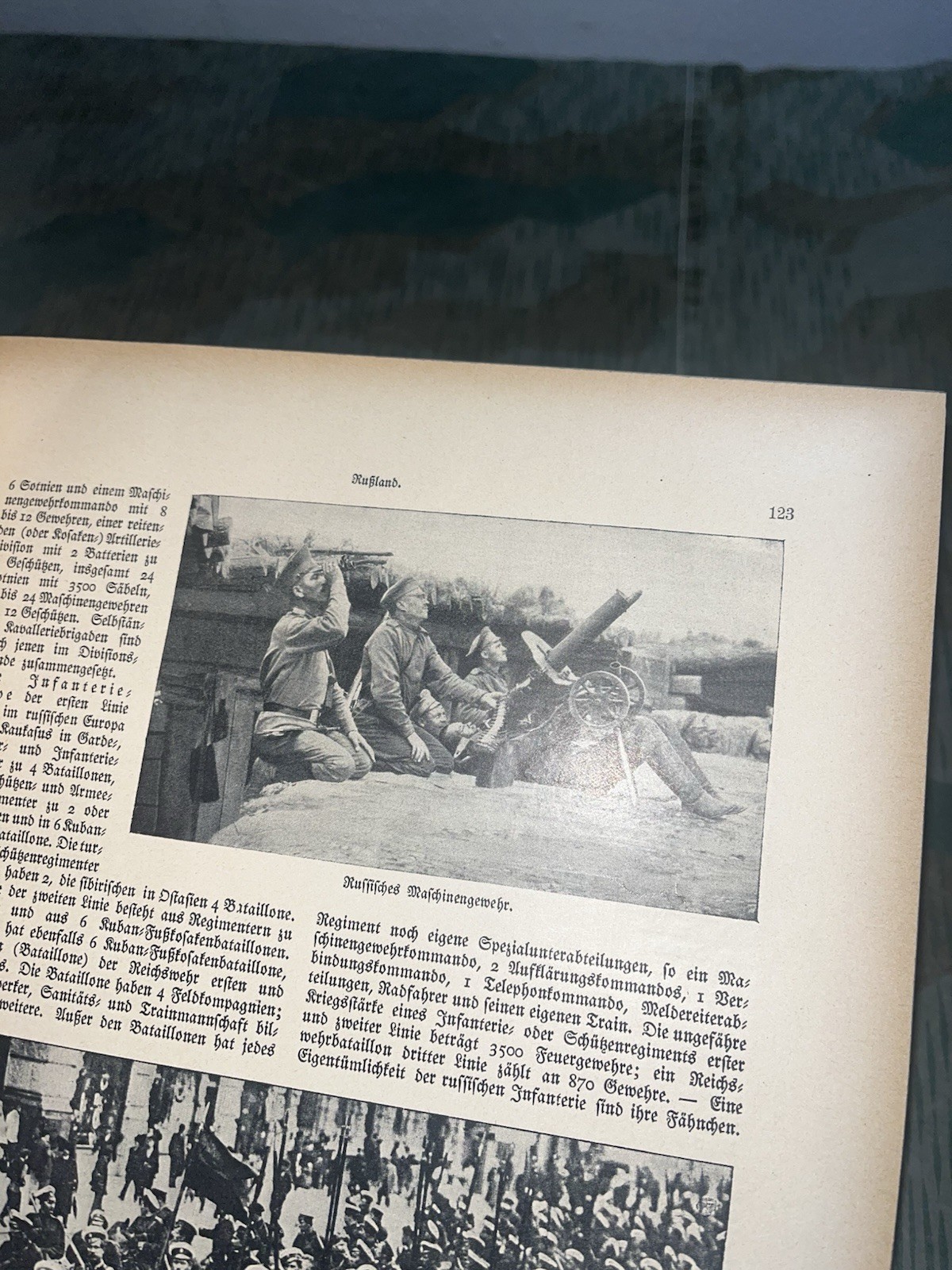 WW2 German Era Original Die Geschichte Des Weltkriegs Book #1 on German Military