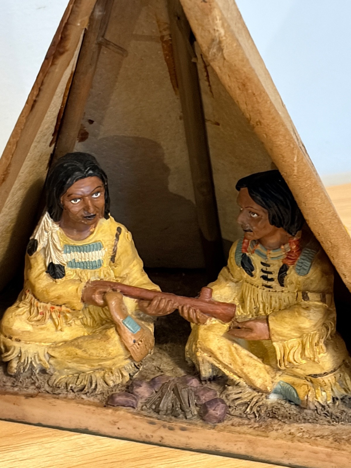 Native American Family w/ Chief Teepee Opens Cooking Working Hinged 16"x 9" NICE