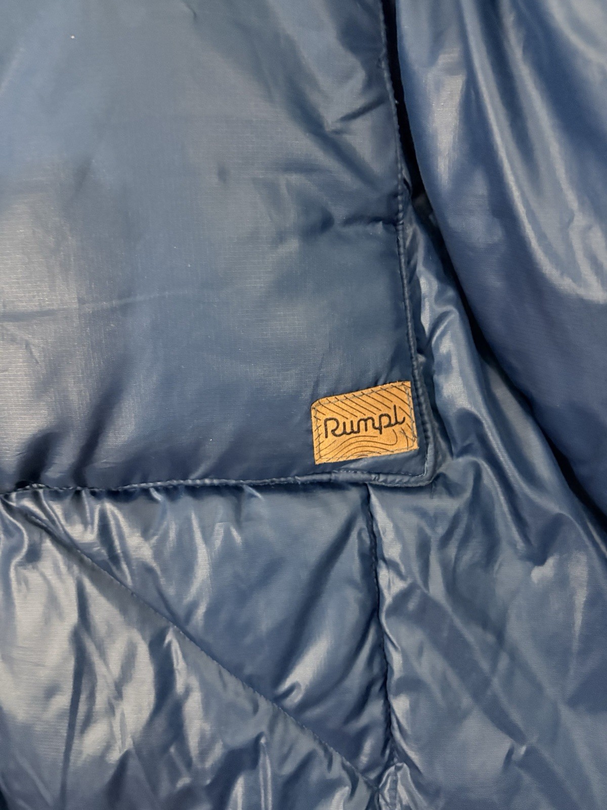 Rumpl Original Puffy Poncho L Navy Blue Hawaii Floral Camping Hiking Packable