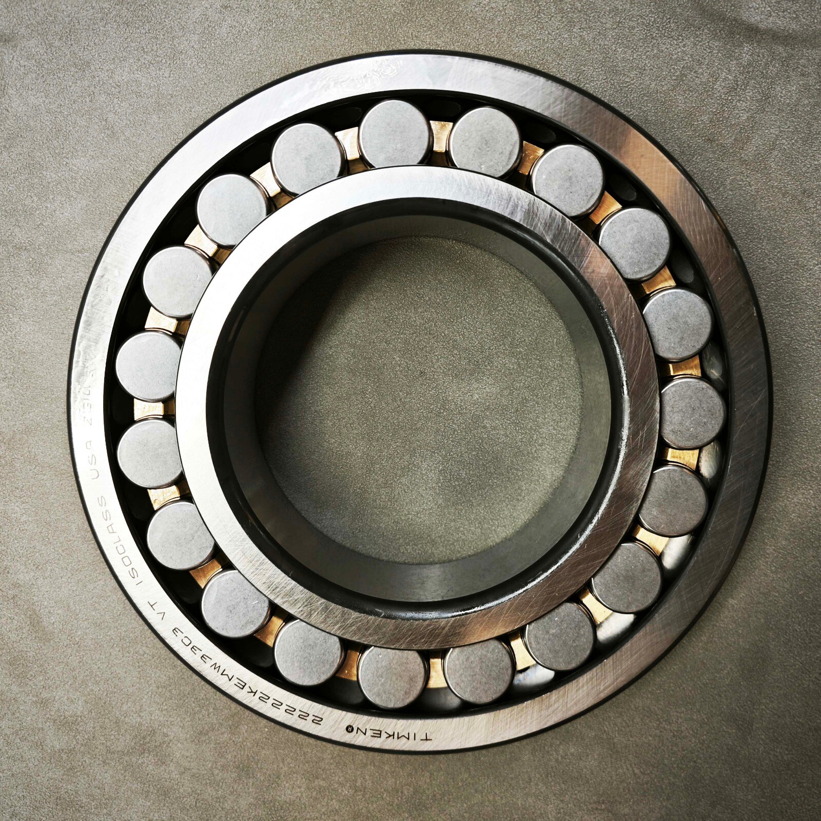 New Spherical Roller Bearing for Timken 110 x 200 x 53 mm 22222KEMW33C3