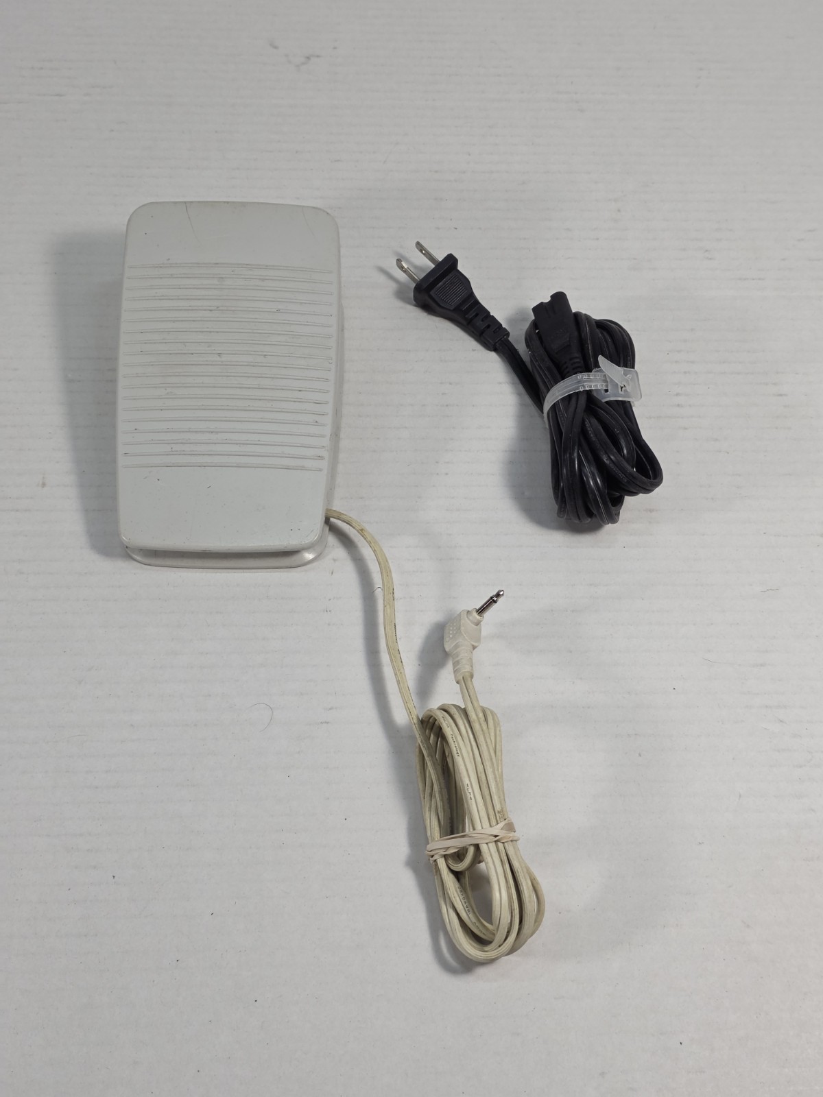 Brother CS-6000i Computerized Sewing Machine w/ Foot Pedal, Power, Cover & more