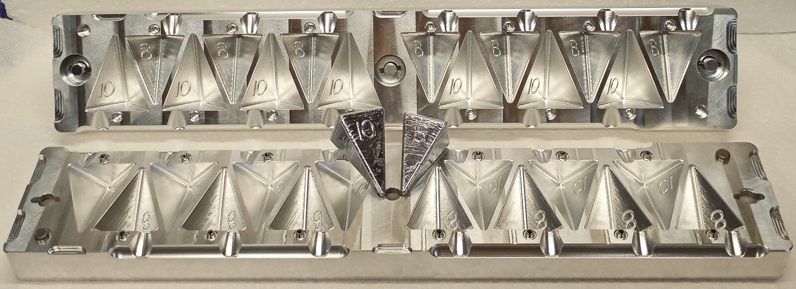 8 oz and 10 oz Combo Pyramid Sinker Production Mold ( 14 cavity ) Aluminum CNC