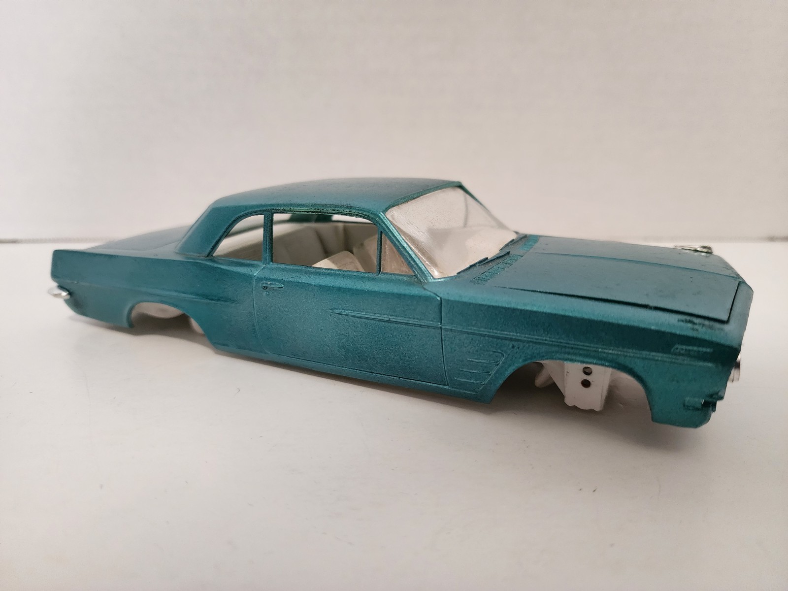 AMT 1963 PONTIAC TEMPEST. Original Stock Wheelbase