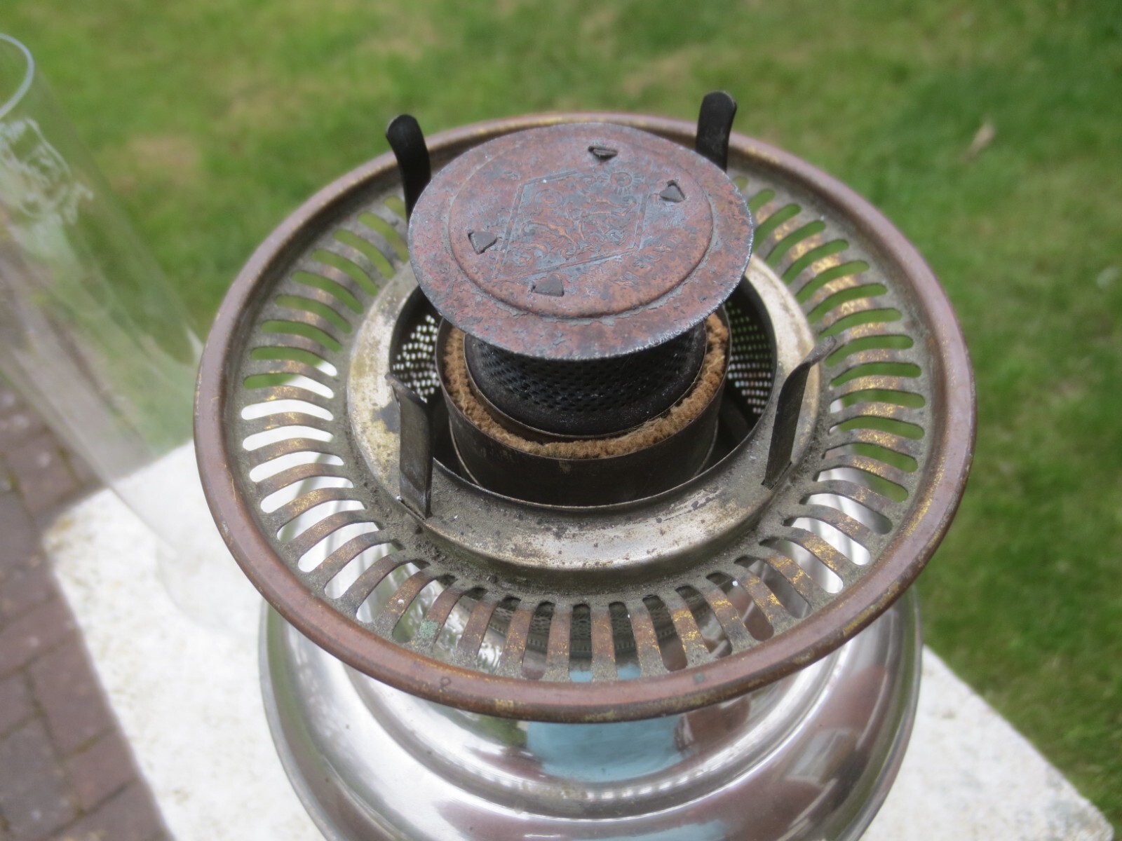 MILLER VESTAL OIL LAMP MADE IN USA With Chimney Shepherds Hut Oil Lamp